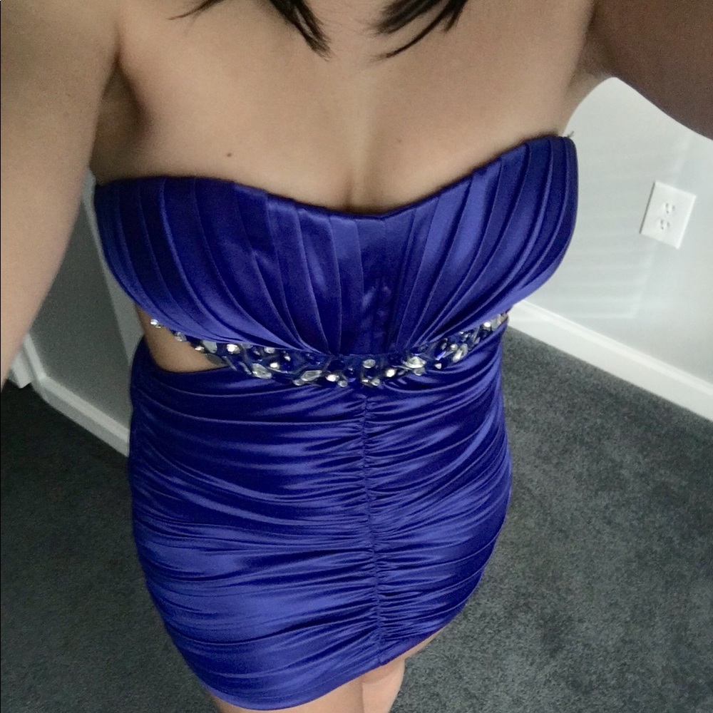 Royal blue semi-formal dress💙 - Picture 7 of 7